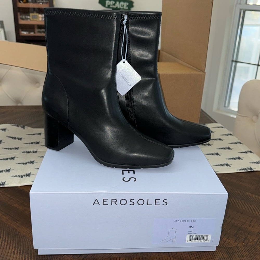 AEROSOLES Black Heeled Boots